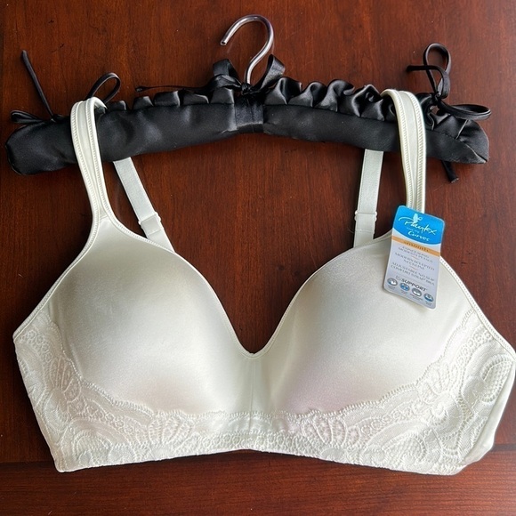 Playtex bra smooth no wires with concealed petals size 38D nwt 3 hooks “pearl” - Picture 1 of 9